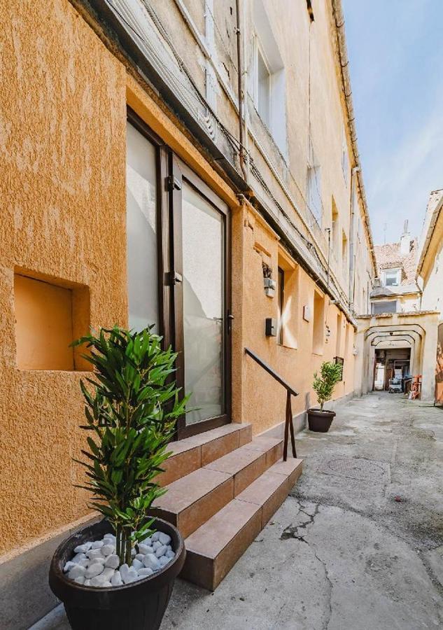 Apartament Republicii Premium Braszów Zewnętrze zdjęcie